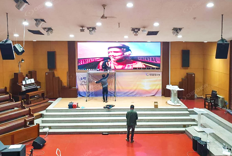 Proyecto de pantalla LED interior P2.5 high brush para una iglesia en Corea del Sur