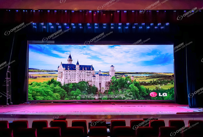 Pantalla LED a todo color de alta definición para interiores C-Max P2.5 con pared de pantalla de alta actualización, estudio de caso del proyecto de la Universidad de Lanzhou en China